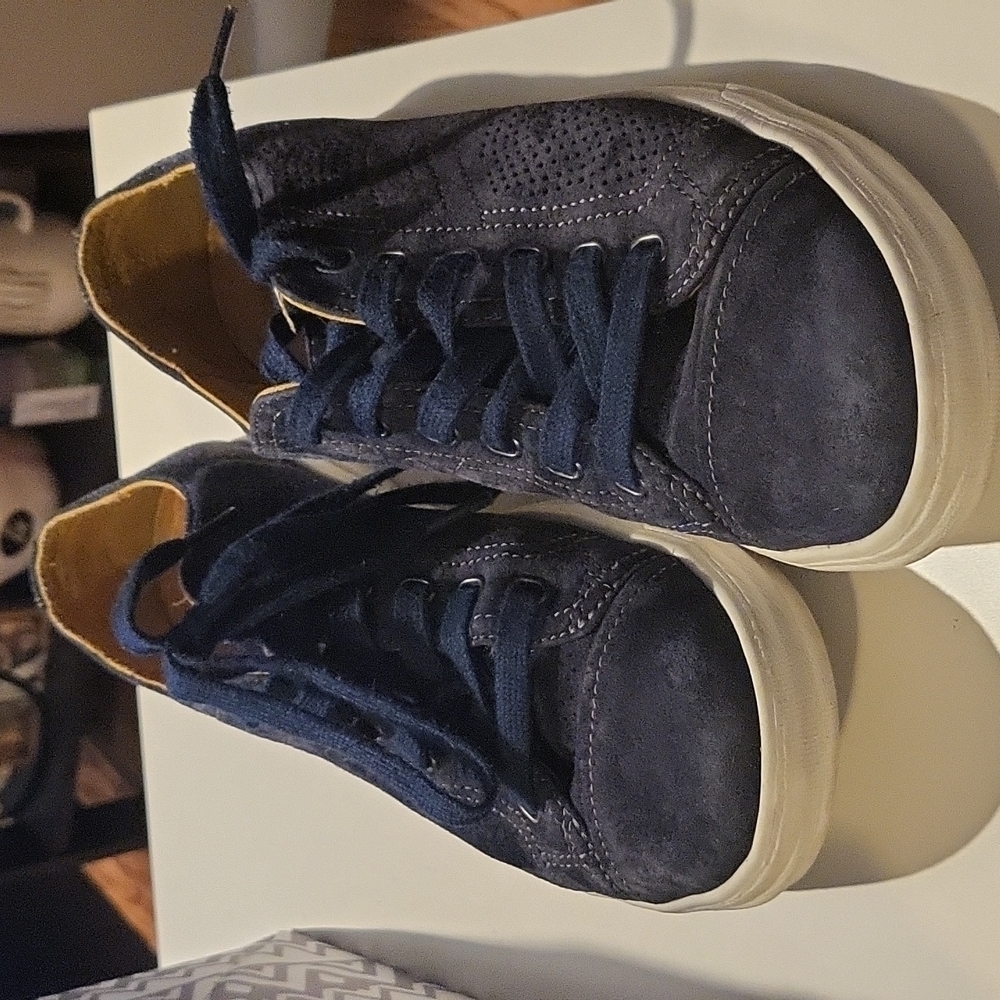 𝅺GEOX Suede Sneakers Respira Blue Size 9